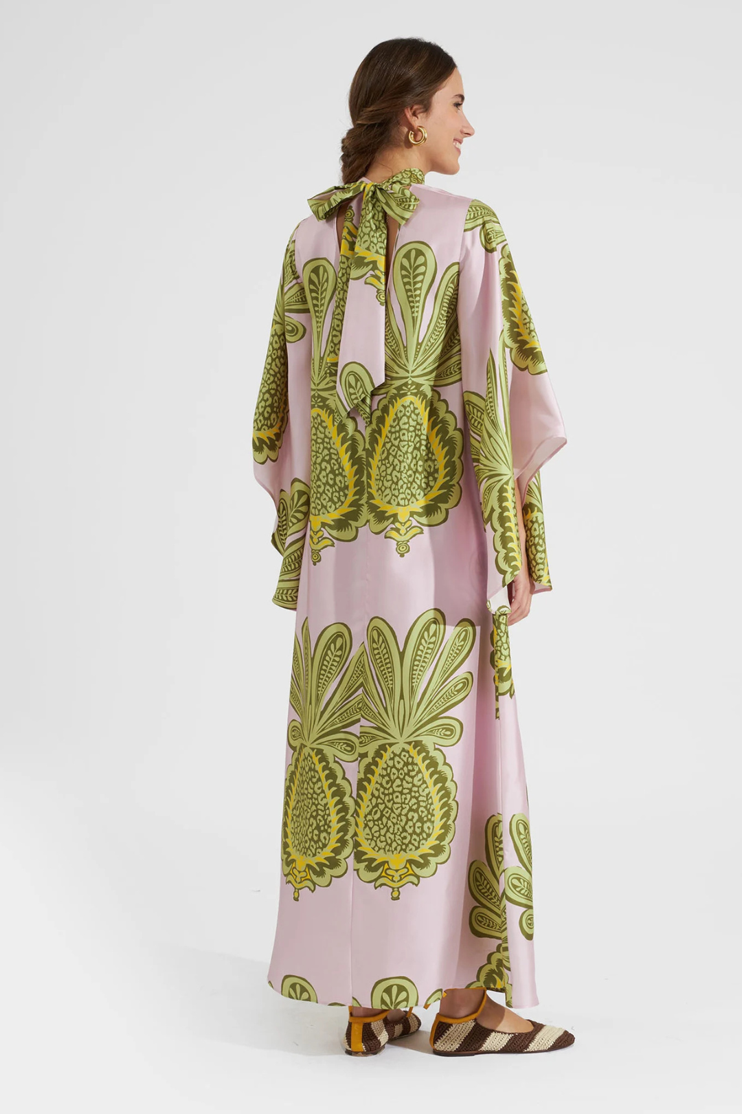 robe Mehera